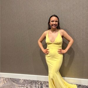 Elegant Yellow Evening Gown